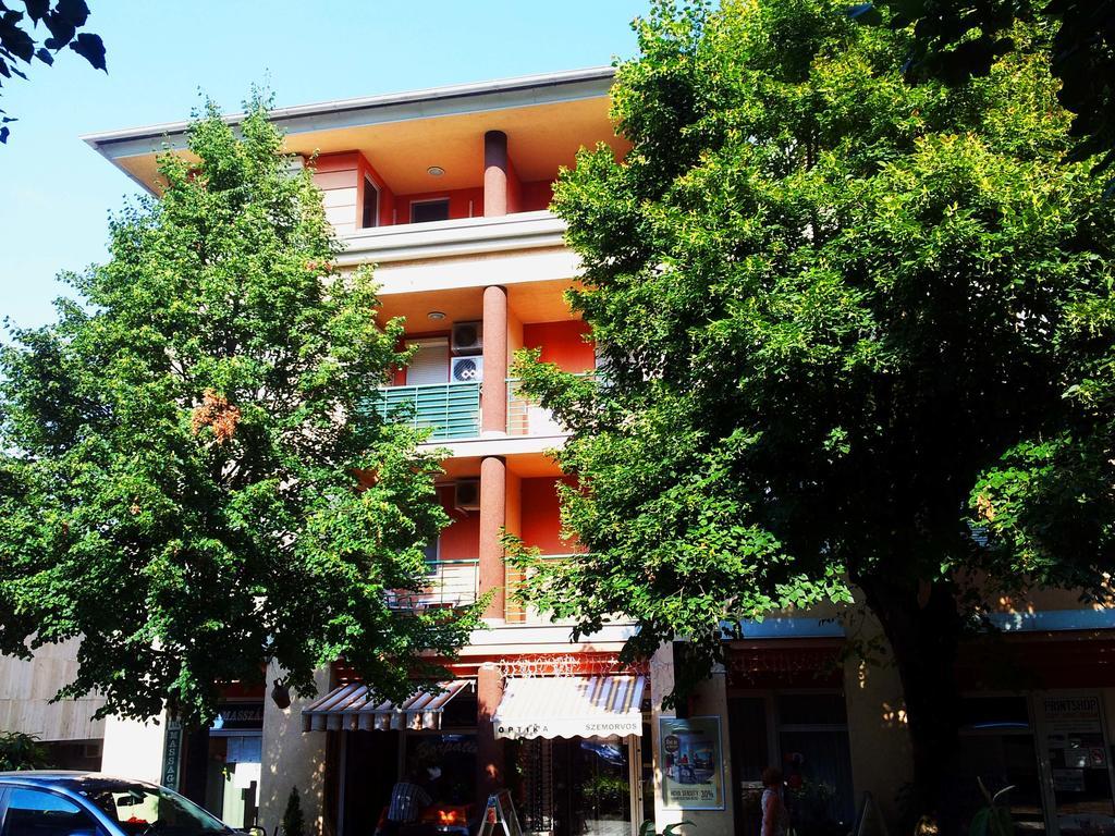 Max Thermal Apartman Hévíz Екстериор снимка